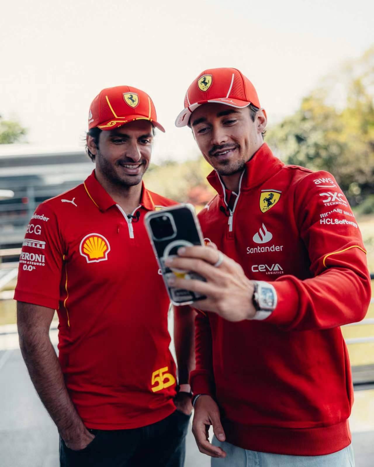 索伯车队鏖战法拉利,勒克莱尔扛起全队 索伯车队鏖战法拉利,勒克莱尔扛起全队