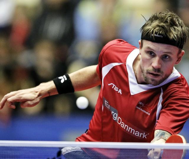 葡萄牙队鏖战英格兰队，王皓惊艳四座