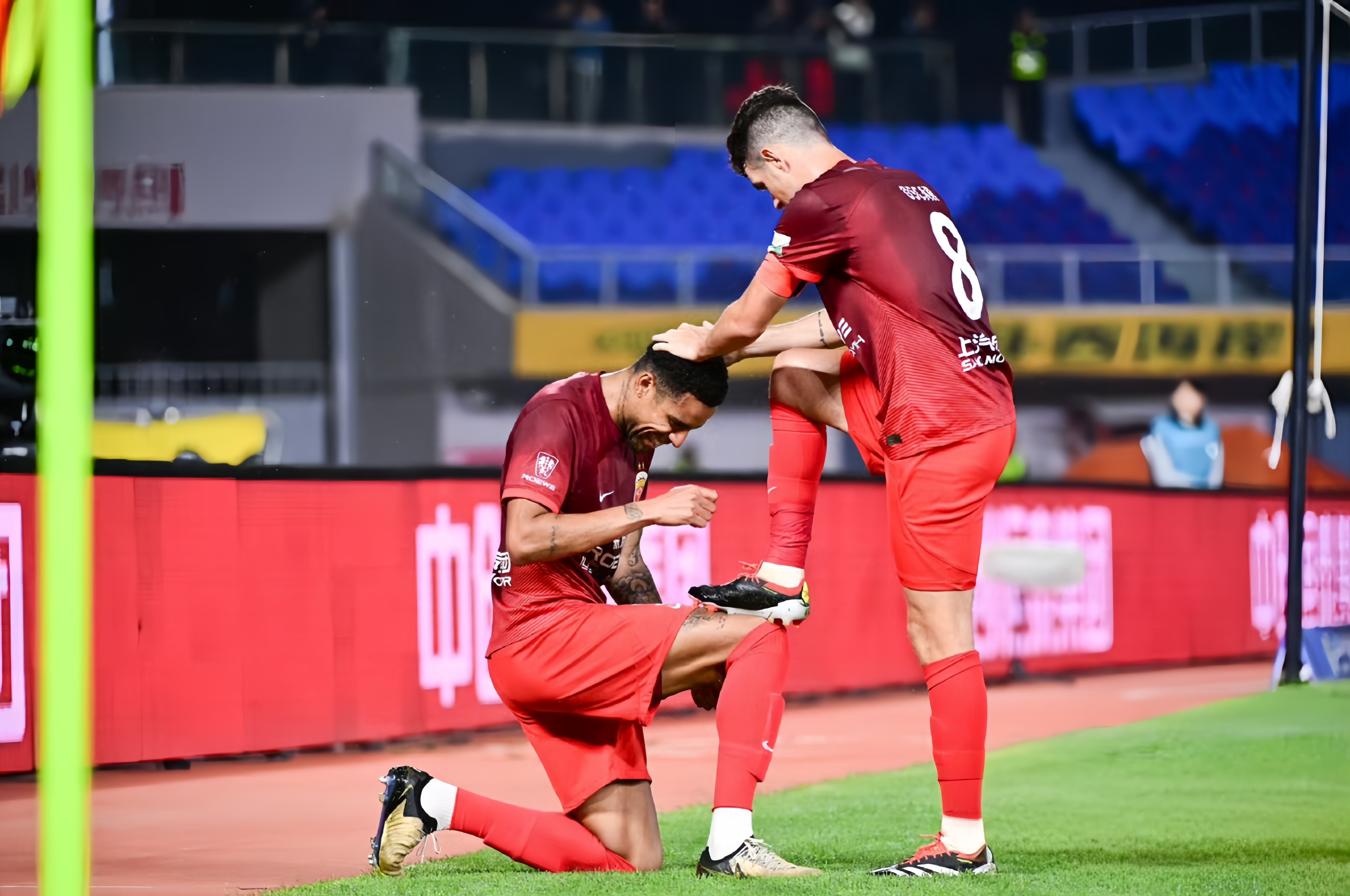 巴西力克奥地利，卡塞米罗带队取胜