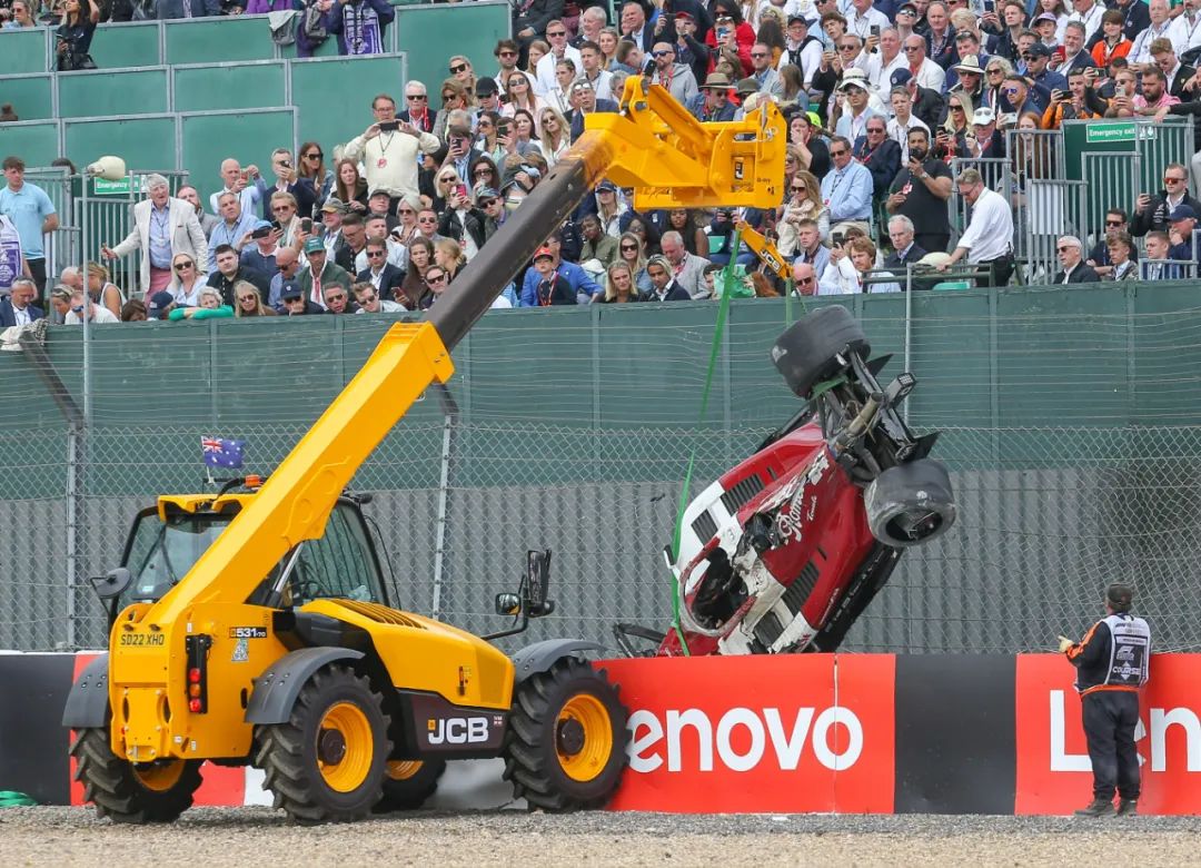 索伯车队横扫威廉姆斯，周冠宇状态火热