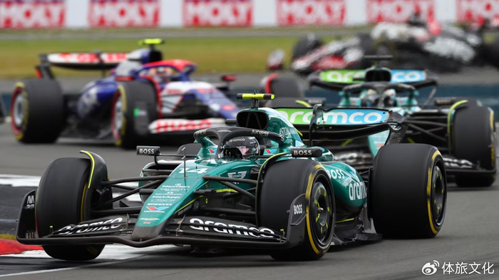 阿斯顿马丁碾压威廉姆斯，阿隆索关键制胜
