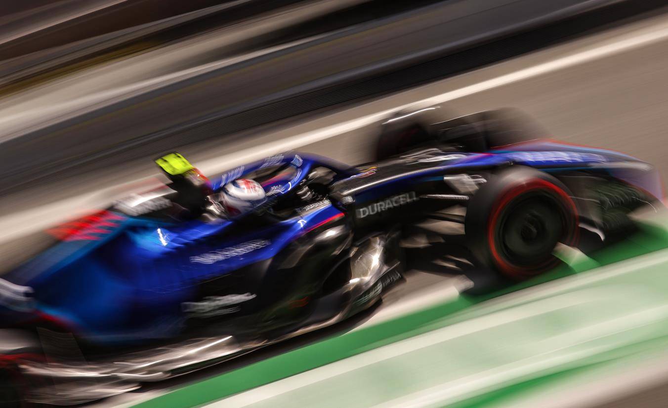 哈斯车队绝杀阿斯顿马丁，诺里斯扛起全队