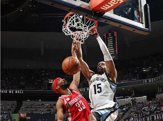 尼克斯险胜勇士，拉文扛起全队