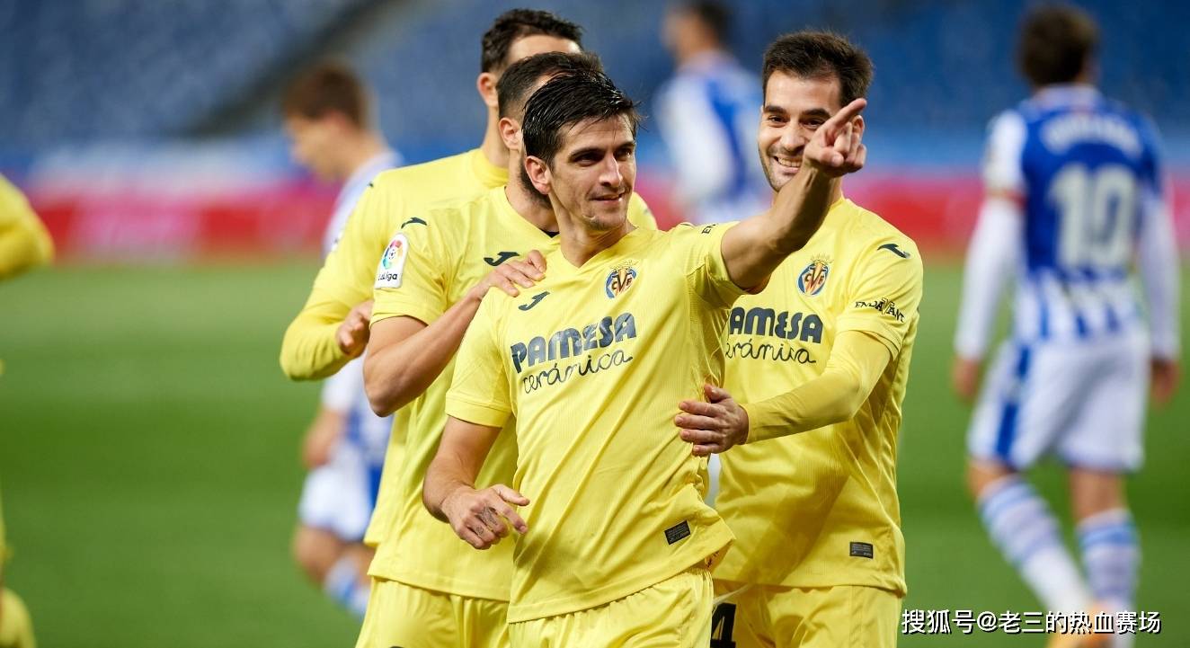 比利亚雷亚尔队员在比赛中表现出色 比利亚雷亚尔队员在比赛中表现出色