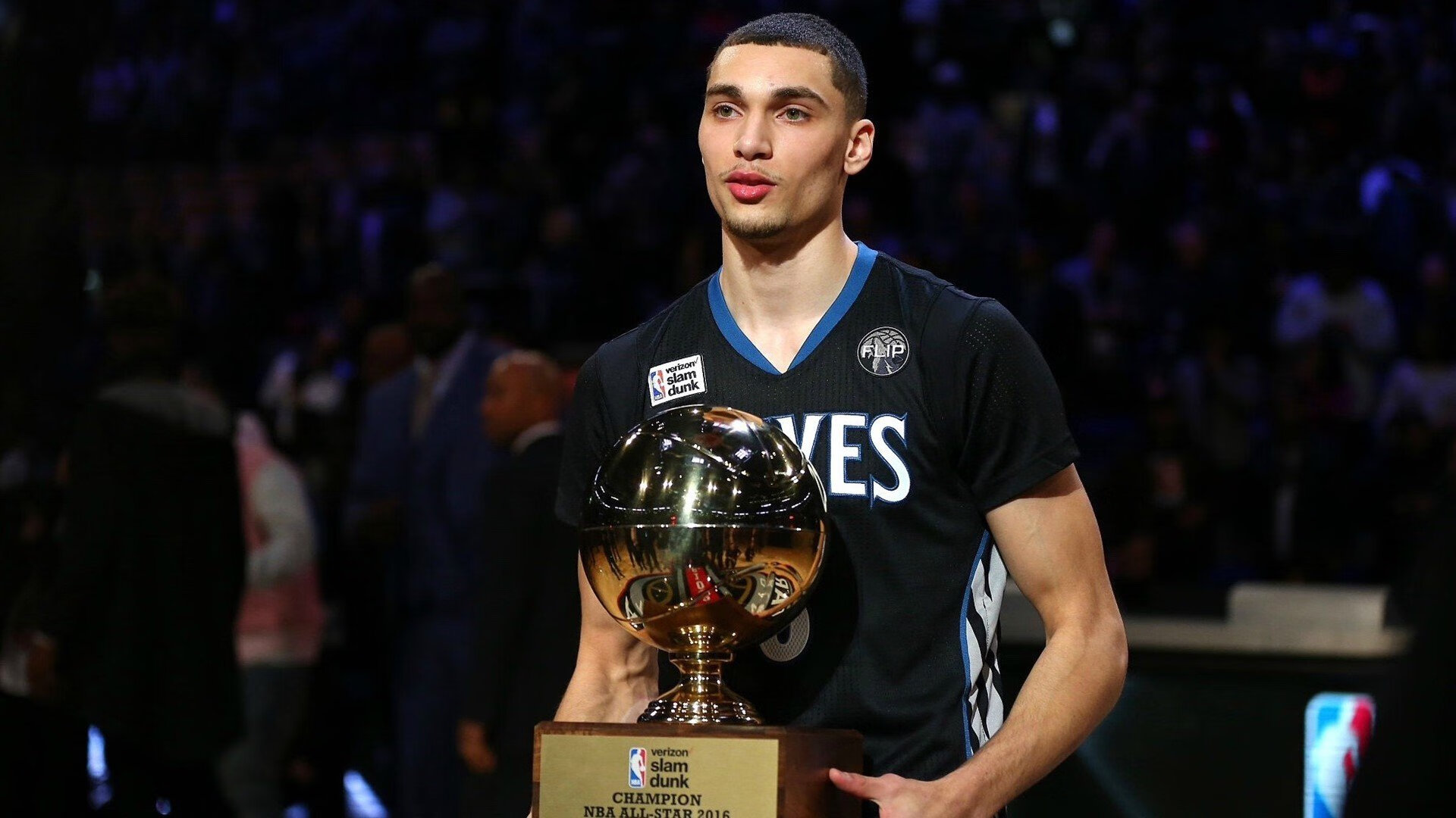 意甲焦点战之夜,卡马文加完美发挥,诠释现代中场新定义