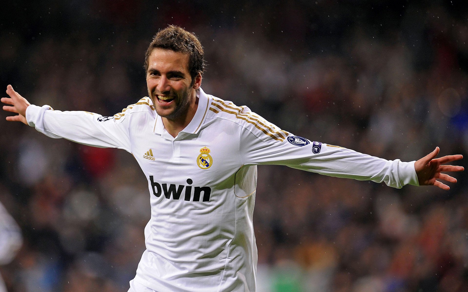 那不勒斯横扫曼联,萨拉赫成为关键先生,一场战术与意志的胜利