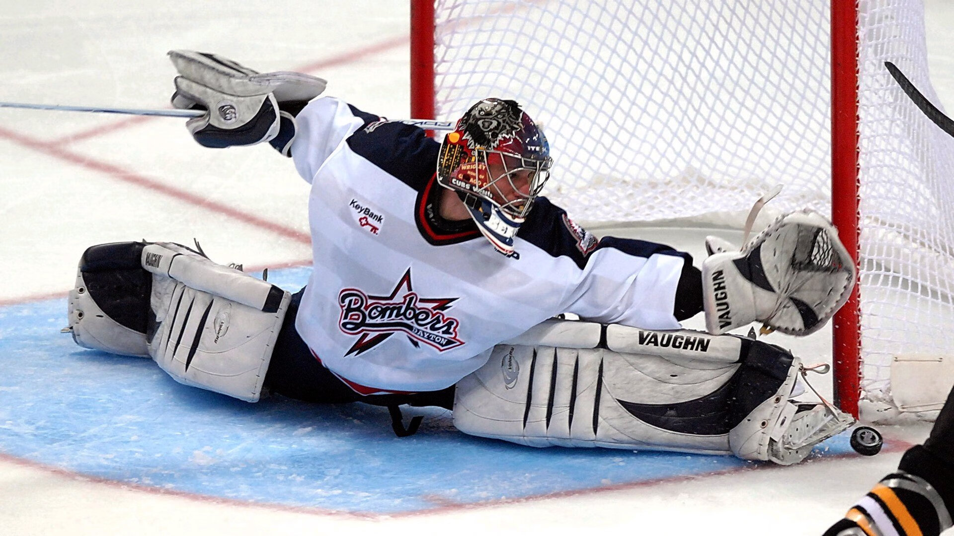 范弗利特单骑救主，鹈鹕铁血防守强行终结步行者连胜势头