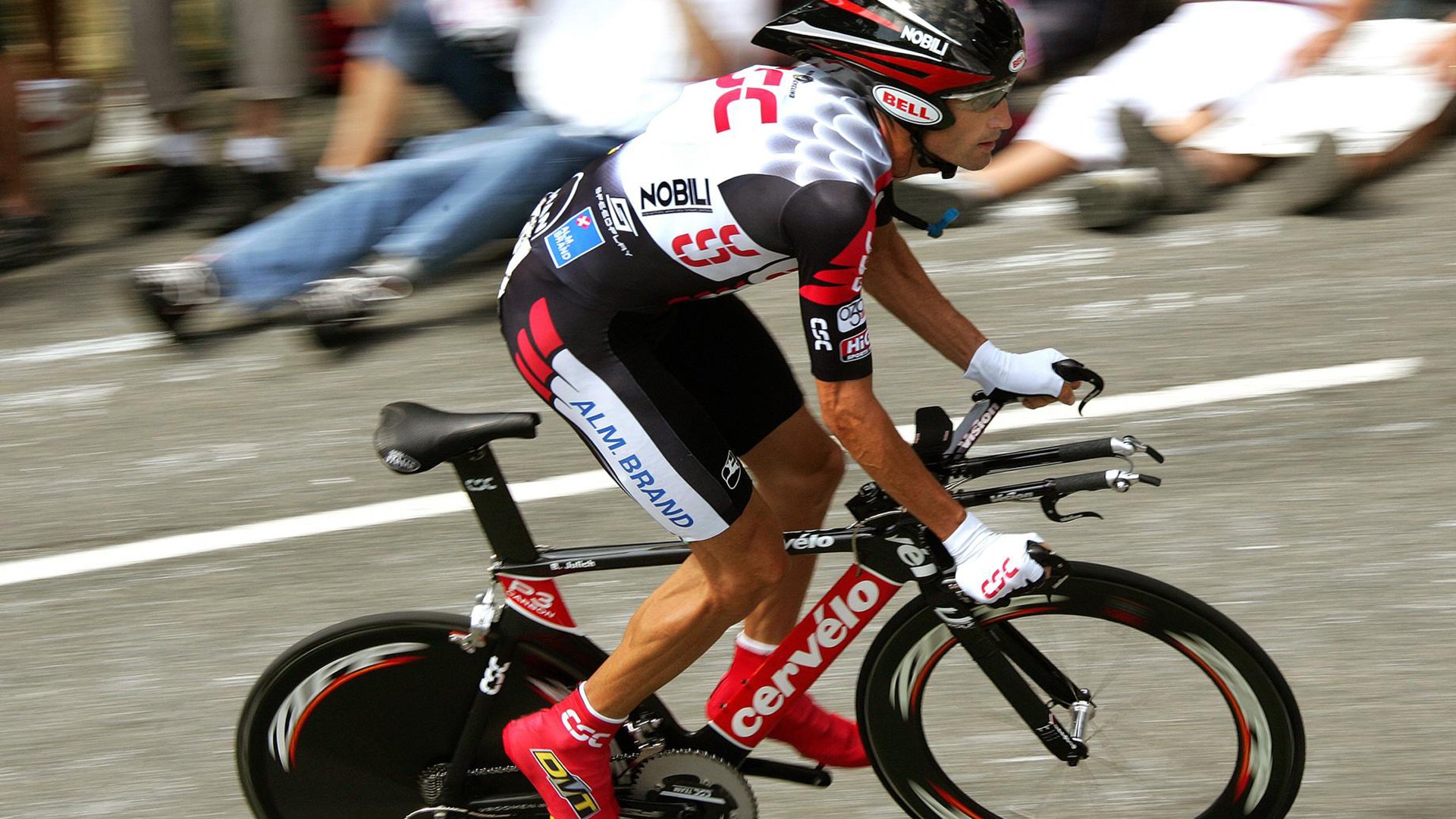 德罗赞持续制造杀伤，勇士冲垮掘金，两种胜利哲学的碰撞